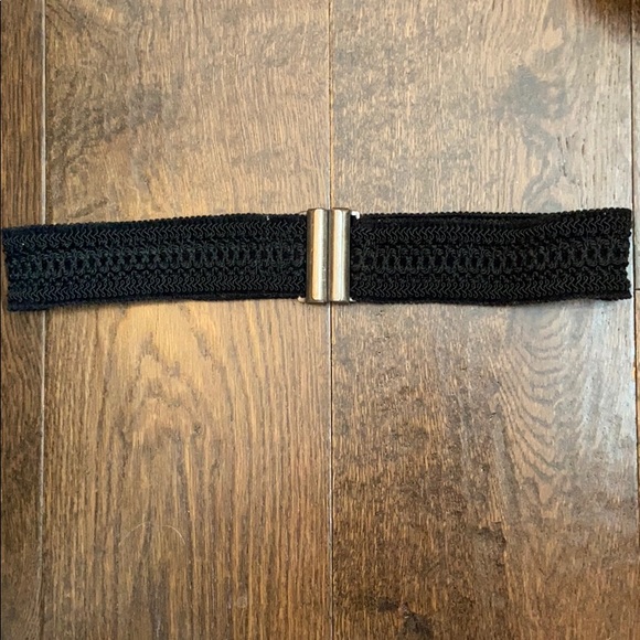 2/$20 Betty Barclay stretch black woven belt - Picture 2 of 4